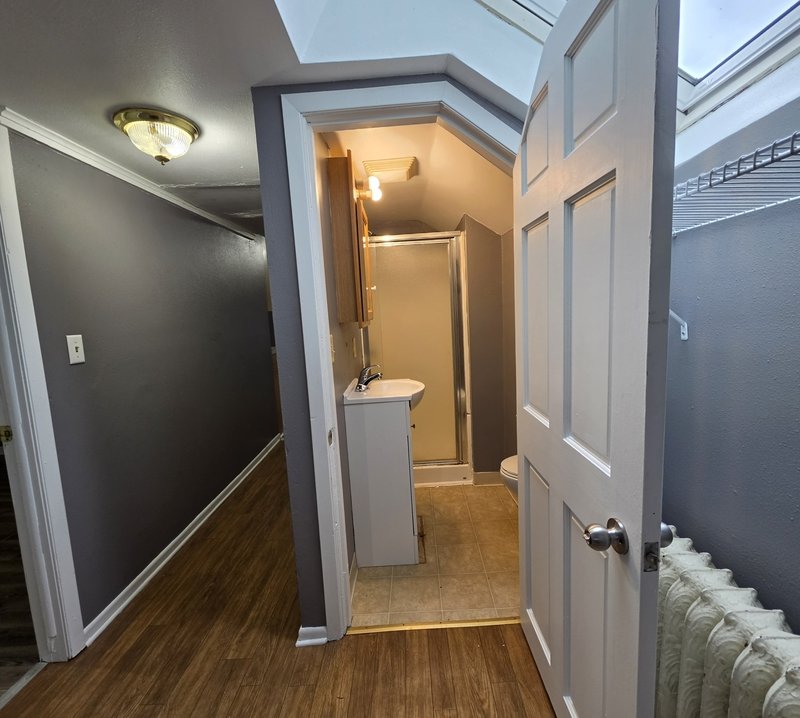 515 Jackson Street - Upper property image
