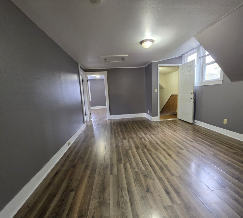 515 Jackson Street - Upper property image