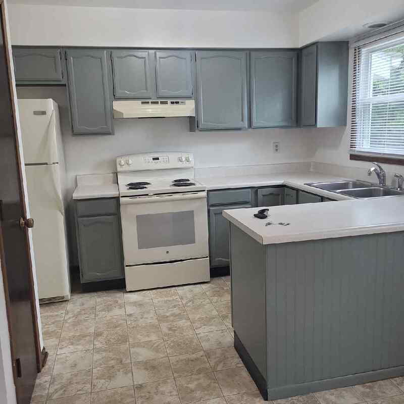 310-312 Westbrook Drive - 312 property image